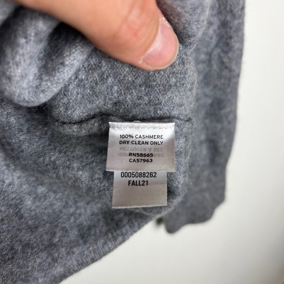 Nordstrom 100% Cashmere S Sweater Gray Crewneck Pullover Soft Classic Luxury Top - Picture 3 of 10